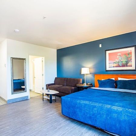 Vistas 107- Modern Studio Sleeps 3 With Style Sierra Vista Luaran gambar