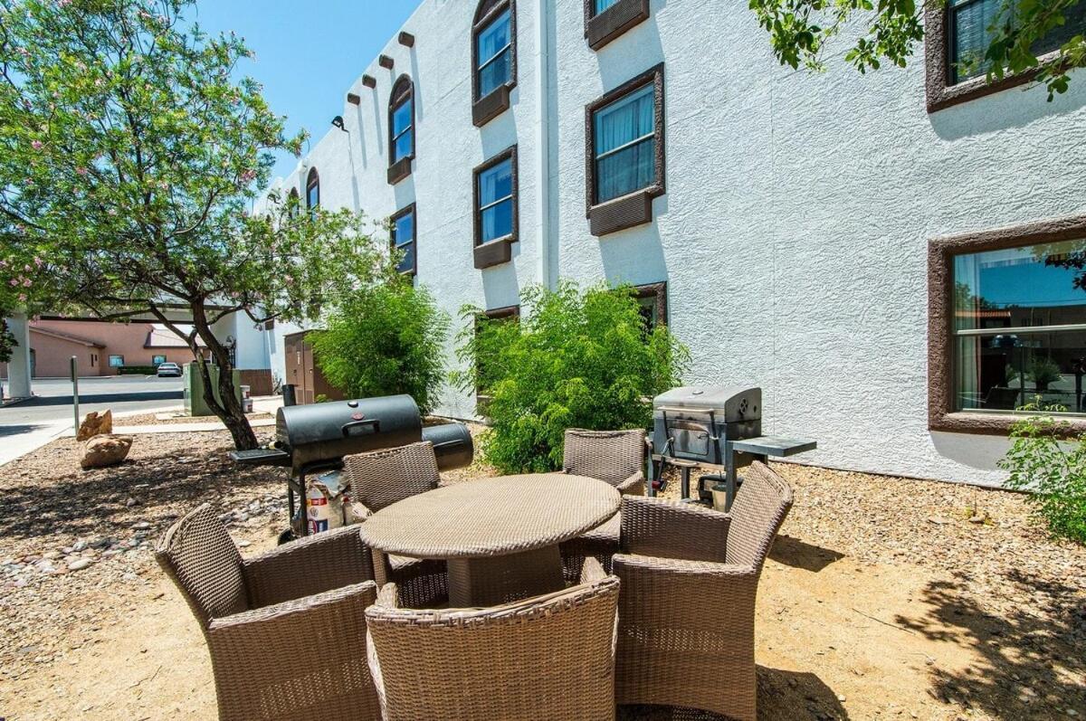 Vistas 107- Modern Studio Sleeps 3 With Style Sierra Vista Luaran gambar